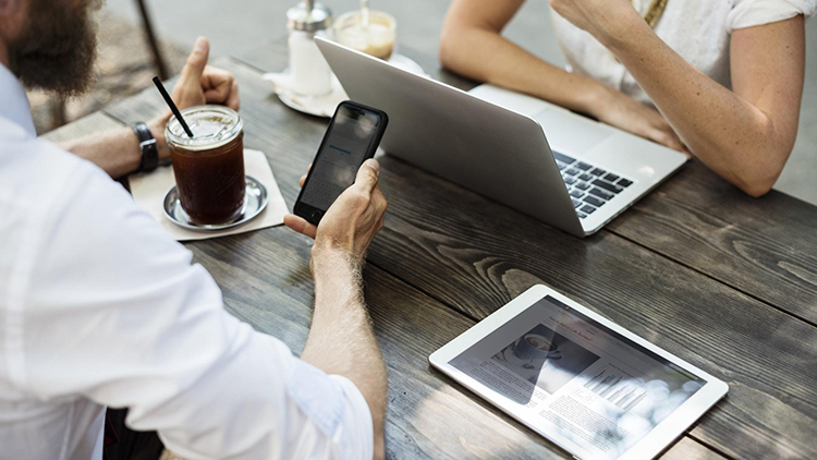 4-keys-to-stellar-customer-service-on-social-media
